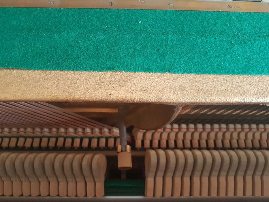 Немско Пиано Alexander Herrmann