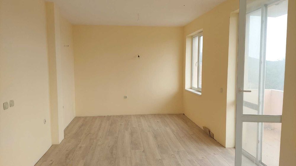 Продава се Двустаен апартамент в Варна, Виница - 74 кв.м за 1622 €/кв.м - Снимка #2