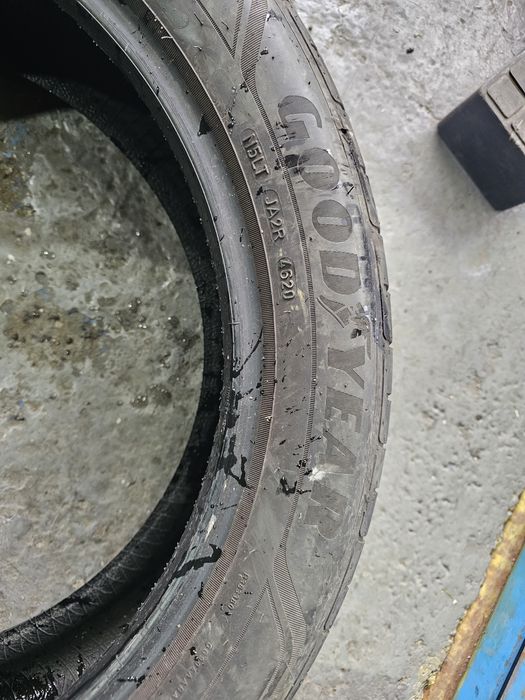 215 50 19 vara goodyear