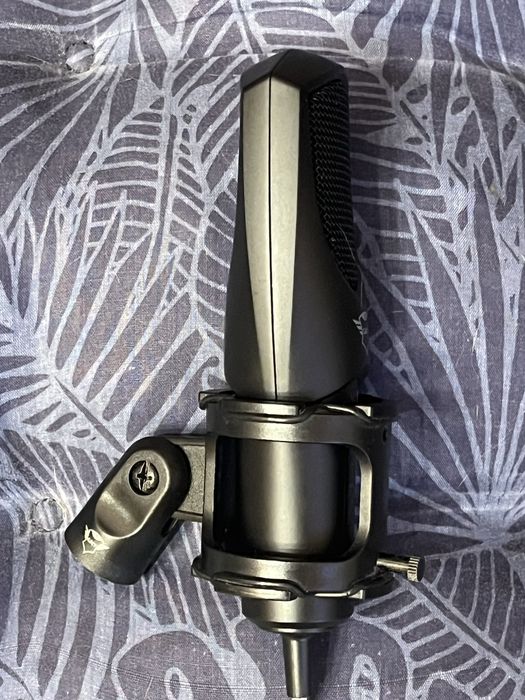 Microfon USB Trust GXT 232 Mantis – Funcțional, cu Shock Mount și Cablu