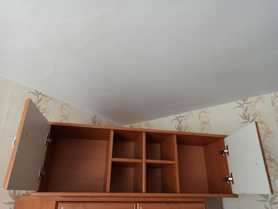 Продам полку  б/у