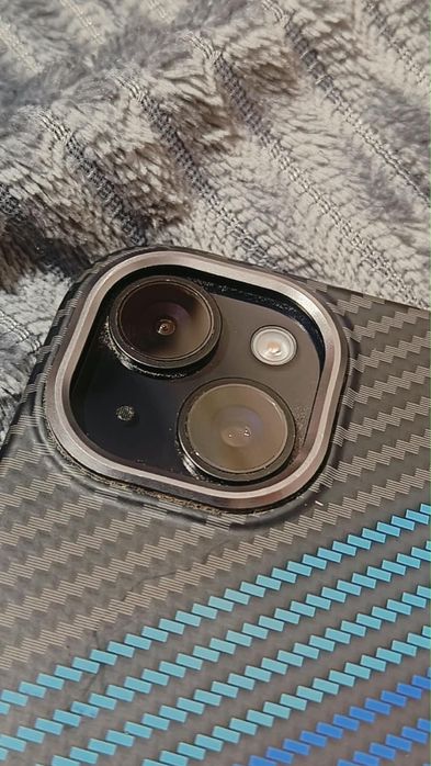 Продам 15 айфон с гарантией