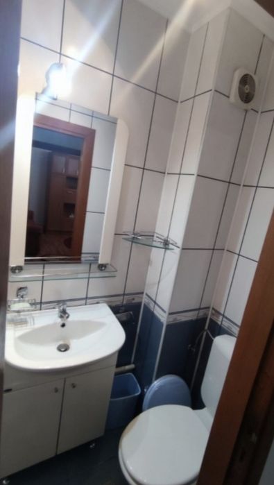 Proprietar,ofer spre închiriere ap cu 3  camere in Lenjn Sud!+ garaj