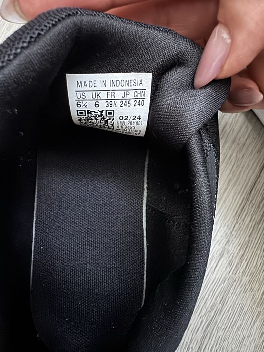 Маратонки Adidas