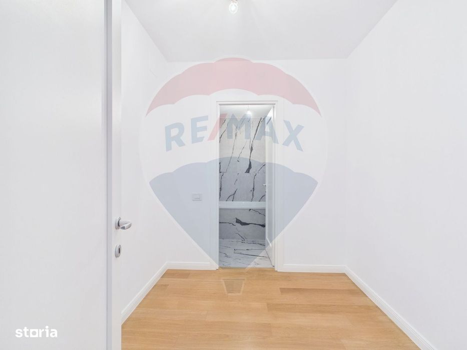 Apartament 4 camere + terasa 91 mp North Avenue