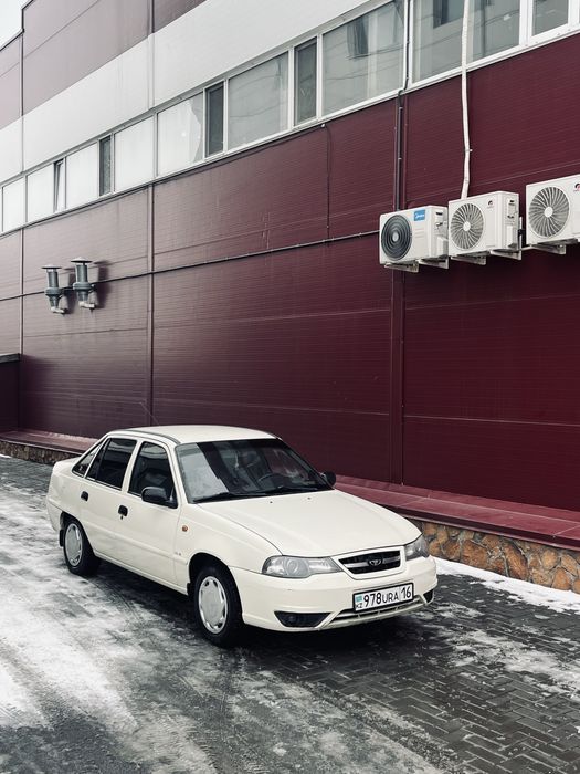 Продам нексия 2