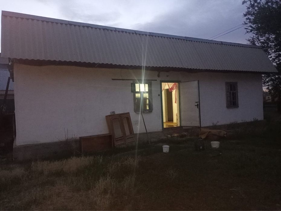 Продам участок 10 соток с времянкой.