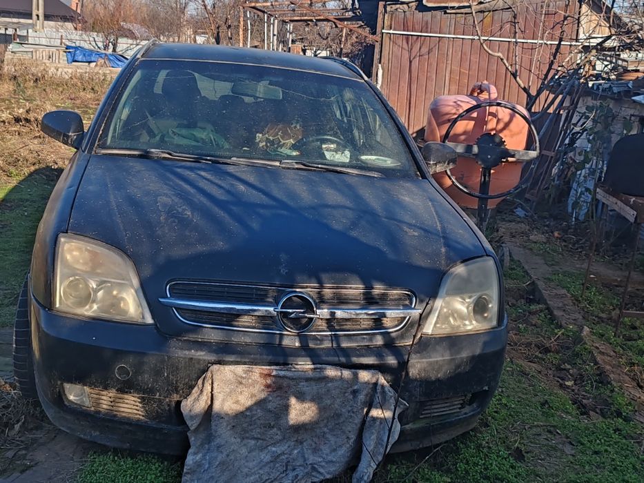 Vând mașină Opel Vectra signum, stare buna! Pentru piese de schimb!