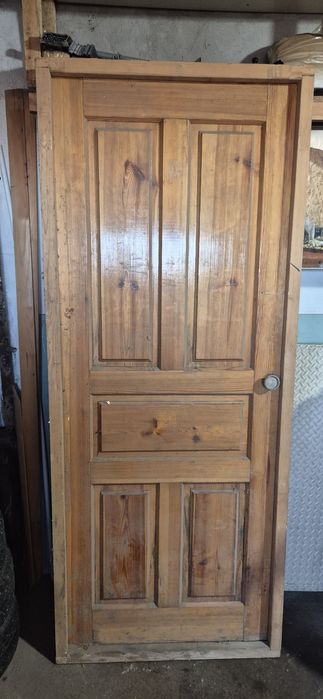 Продам дверь ...