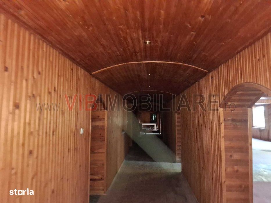 Proprietate turistică | Fost hotel | Teren 8900 mp | Aproape de Dunăre