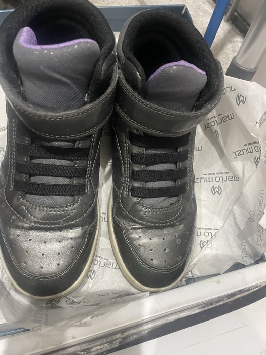 Продам ботинки на весну для девочки, размер 31. Geox