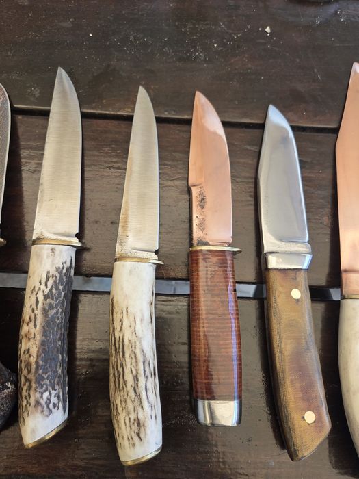 Cutite de vanatoare executate manual