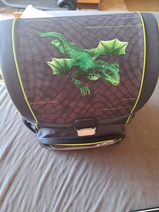 Детска раница ползвана