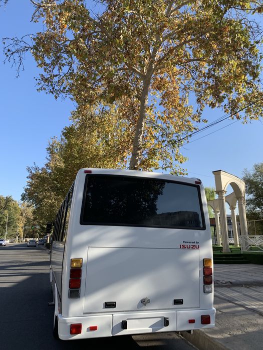 Isuzu SAZ NP 37 2015  год