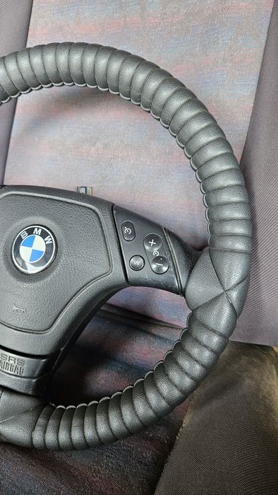 Трилъчев мултифункционален волан за БМВ Е- 46