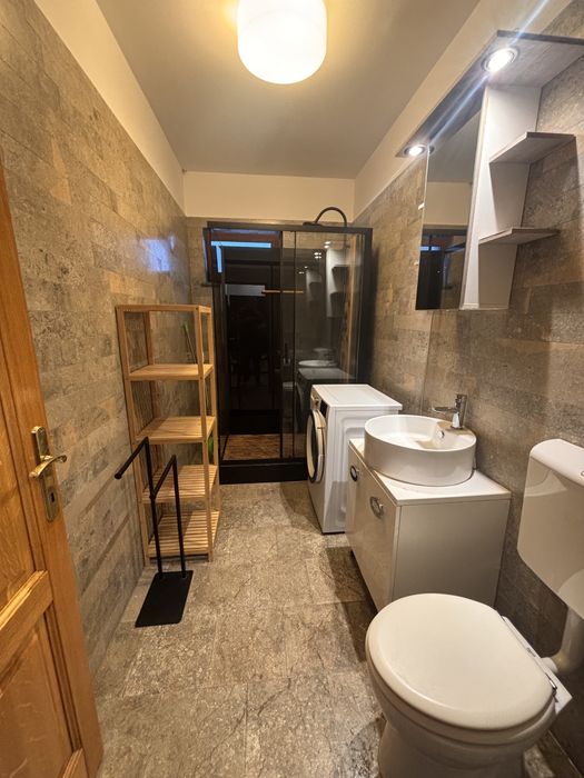 Inchiriez de inchiriat chirie apartament 3 camere zona vivo