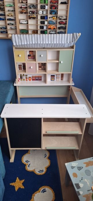 Bucatarie din lemn 250 lei + Magazin din lemn cu accesorii 250 lei