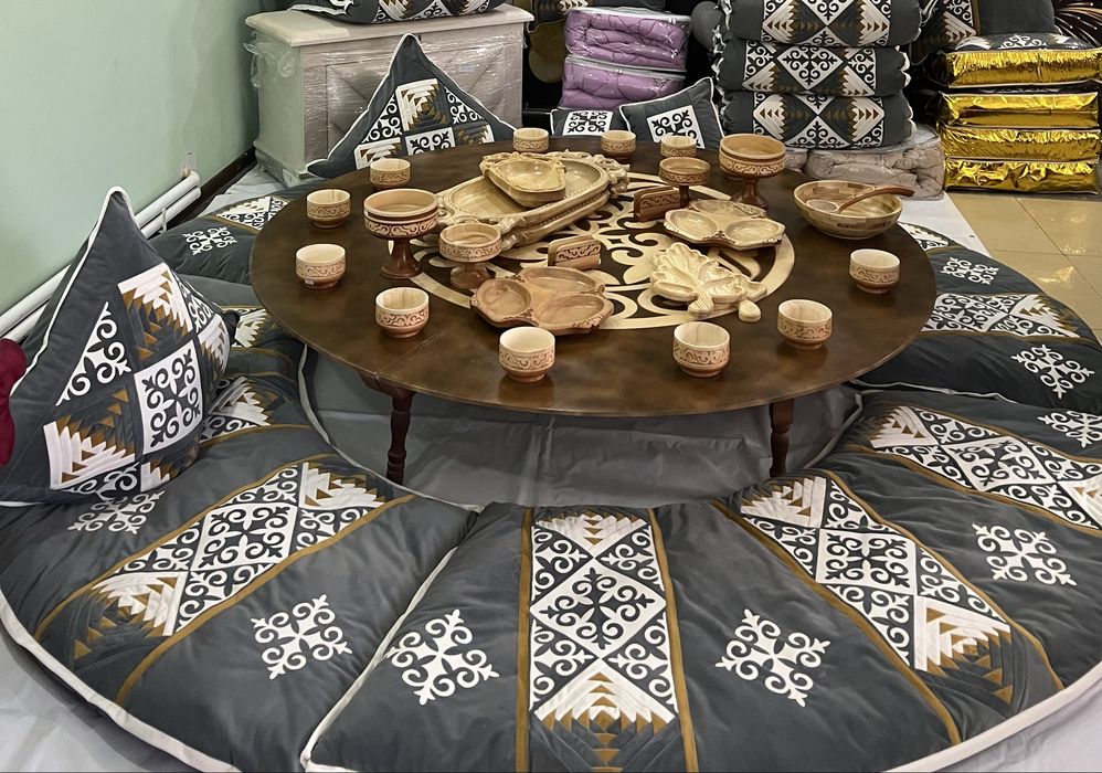 Прокат Жер стол,корпе,агаш ыдыстар посуда арендага бериледи