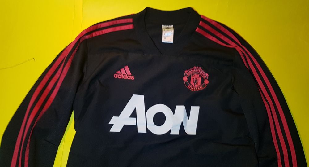 Adidas   Manchester United мъжка.  спортна блуза