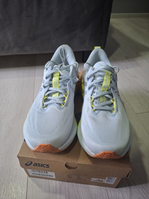 Asics Novablast 5
