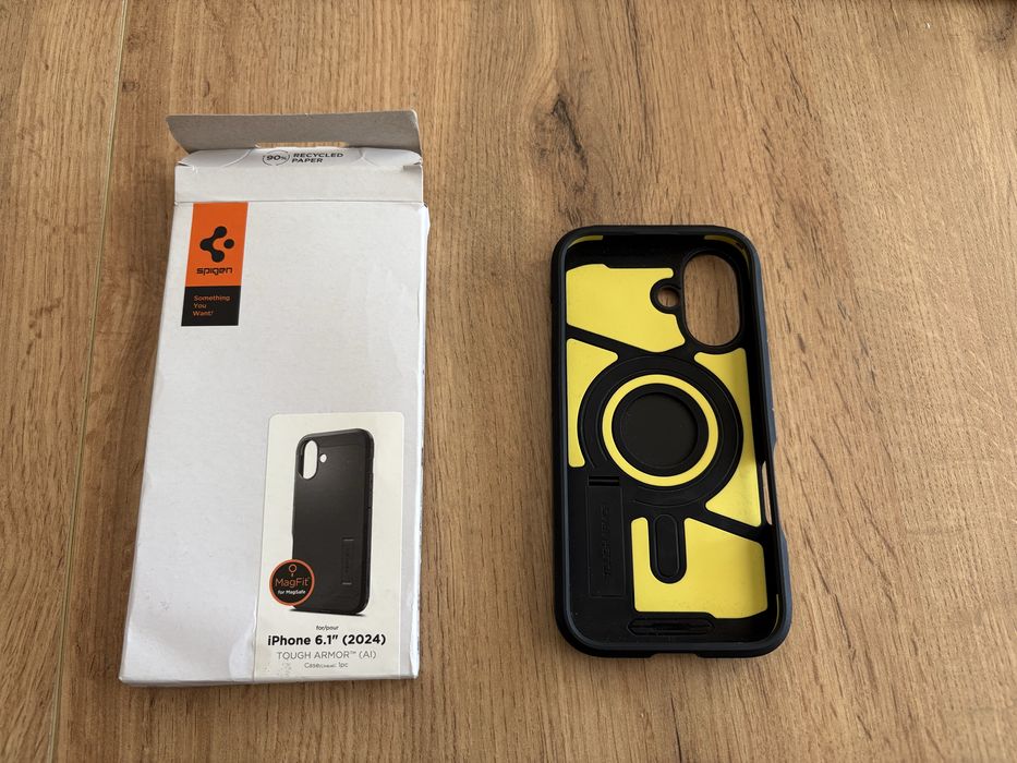 Spigen Tough Armor Mag калъф за iPhone 16 Black – като нов
