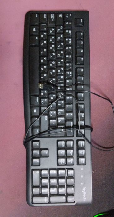 Kлавиатура logitech