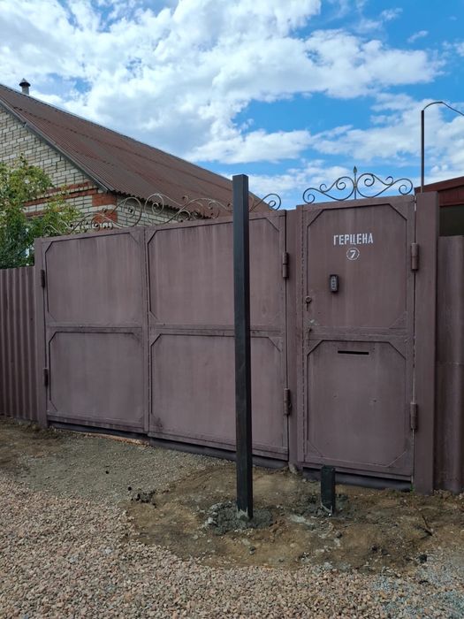 Ворота металлические со столбами