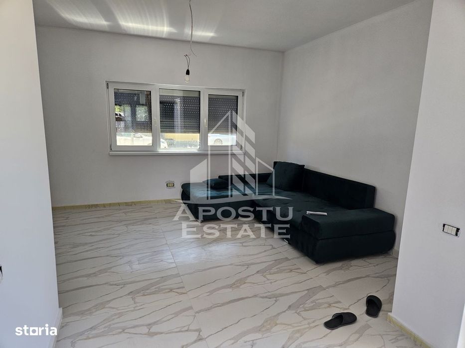 Duplex cu 3 camere, de vanzare, P+M, in Giarmata Vii