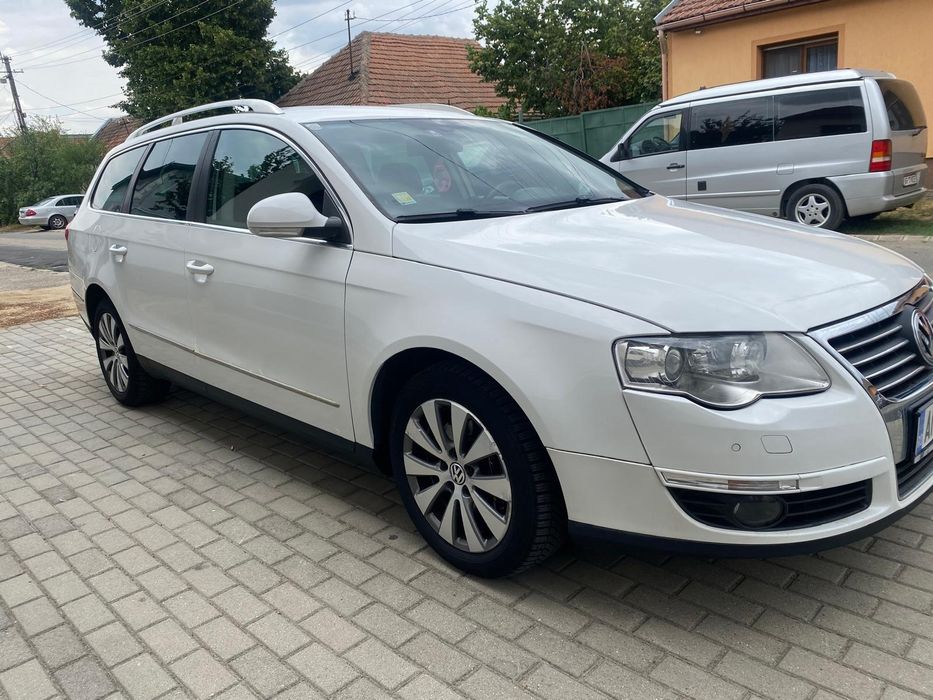 Volkswagen Passat Variant - 2009 - 2.0 TDI 170Cp E5 DSG - Xenon / Navi / Piele / Parbriz Incalzit!
