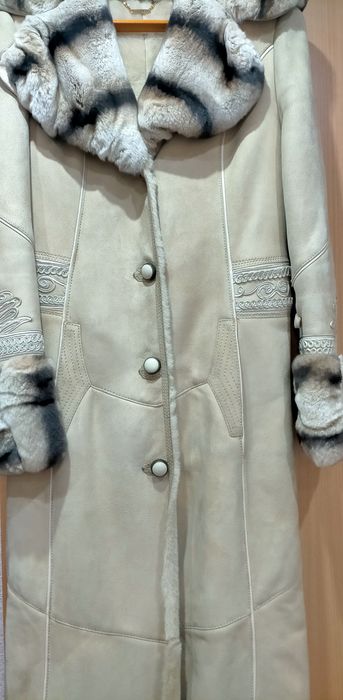 Продам дубленку новую