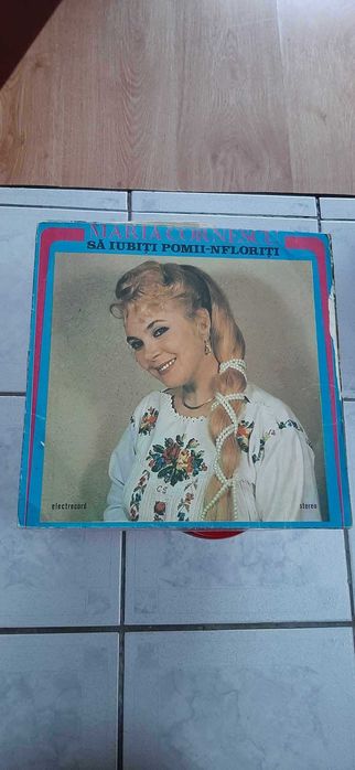 Vand discuri vinil,placi de pikup,diversi interpreti