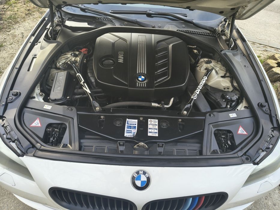 BMW 5 Series 2011 — imagine 5