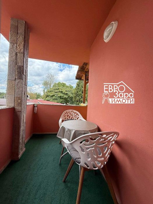 Масивна, обзаведена къща, с панорамна гледка в с.Змейово