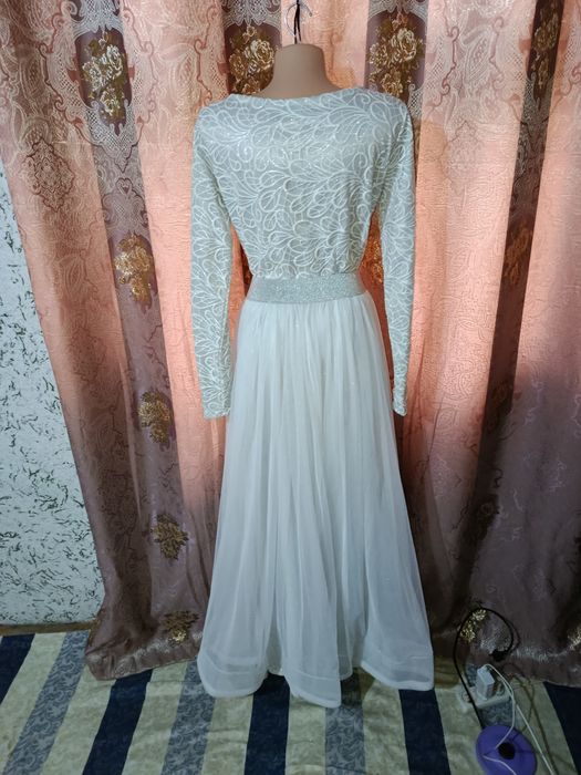 Vecherniy oq ko'ylak