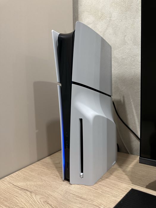 PS5 Slim с дисководом
