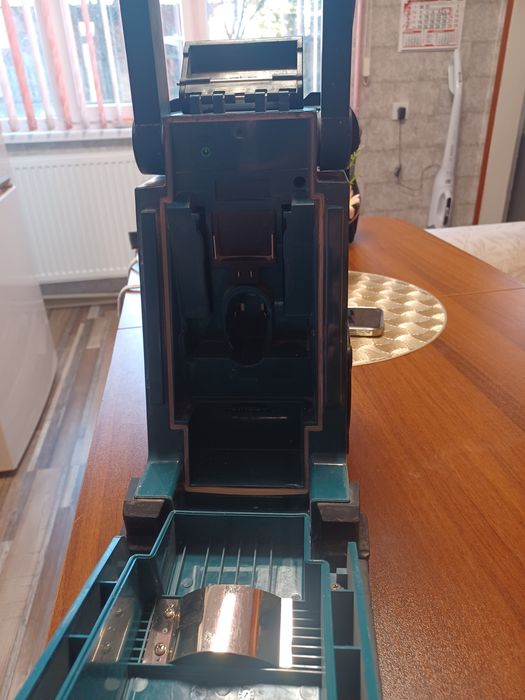 Строително радио макита