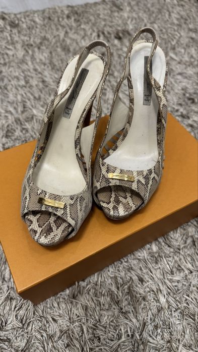 Босоножки и клатч