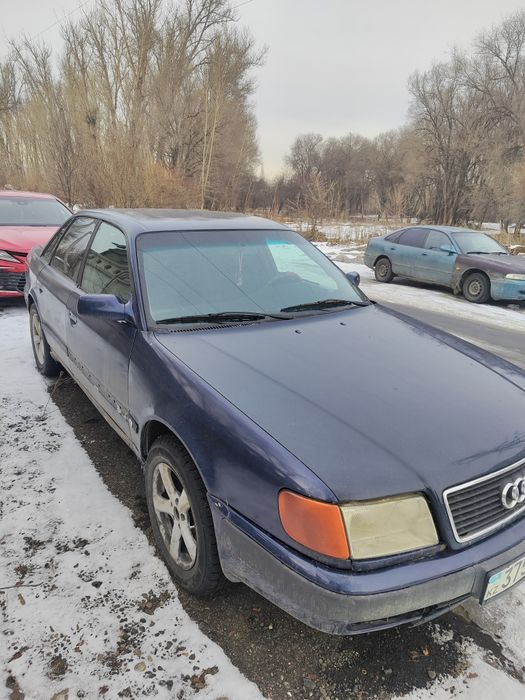 Срочно продам audi 100 c4