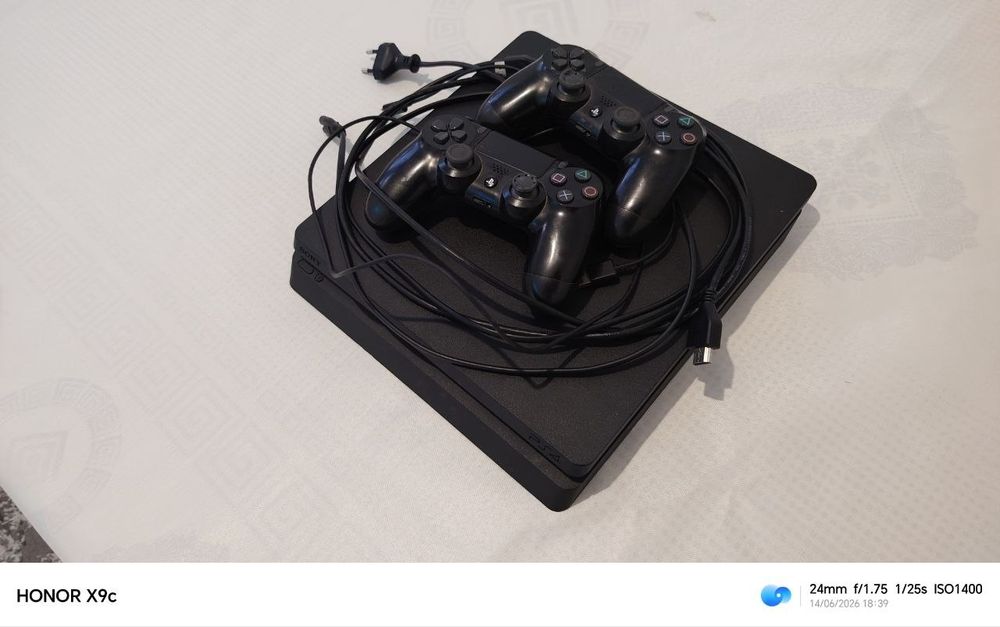 Ps4 ikta jostik va bitta deski blan