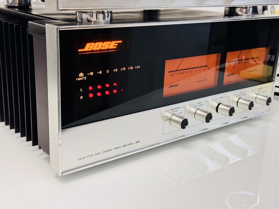 Set amplificator+preamplificator BOSE 1801+4401, 250W/canal 8ohmi,38KG