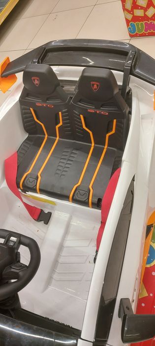 LAMBORGHINI masina lectrica