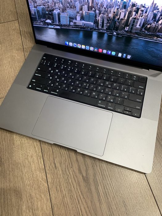 MacBook Pro 16 2021 M1 Pro, 16/512