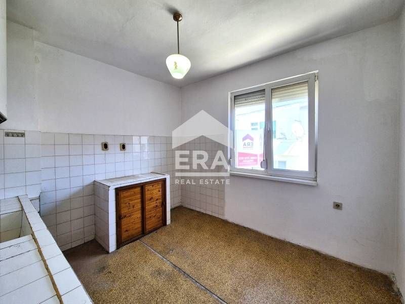 Продава се Двустаен апартамент в Момчилград - 90 кв.м за 589 €/кв.м - Снимка #5