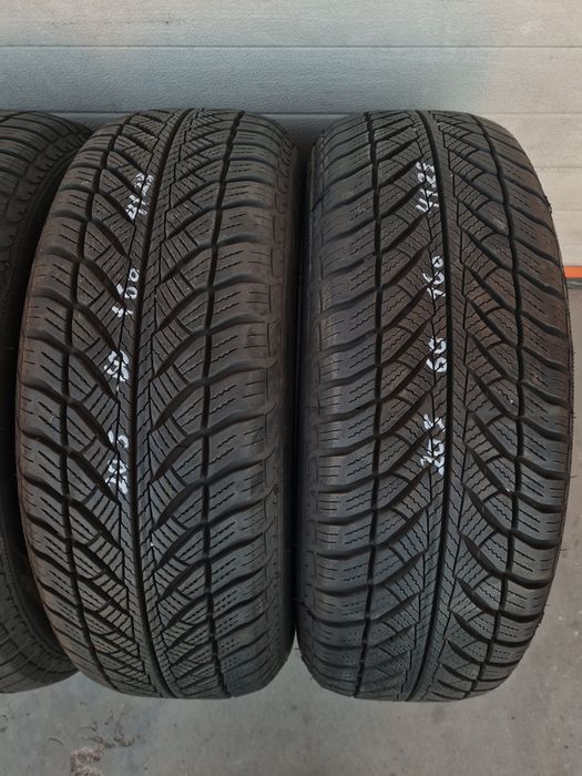 Зимни гуми 4 броя. GOODYEAR UltraGrip8 205 65 R16 дот 4123