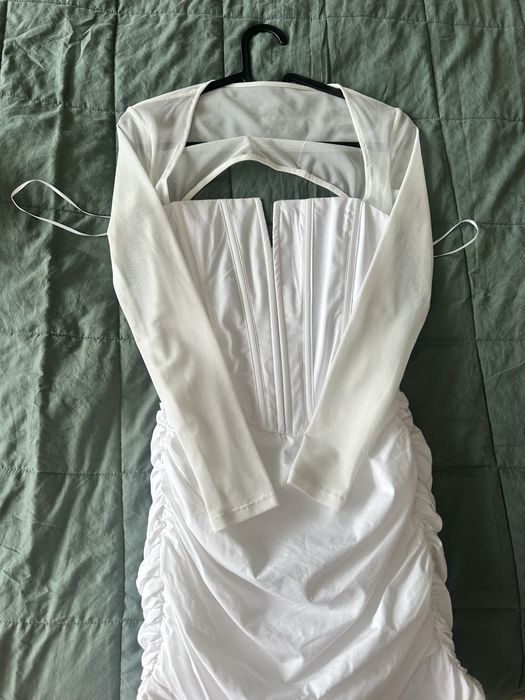 Бяла рокля Bershka (zara,pull&bear, mohito, h&m)