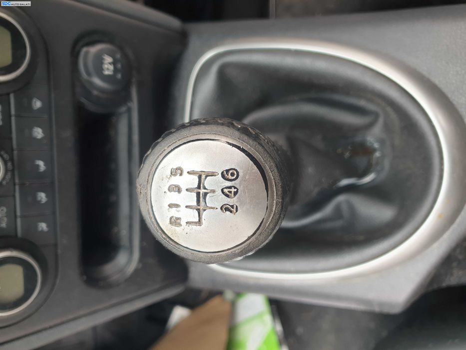 Nuca cu Manson Piele Cutie Viteze 6 Trepte cu Uzura Nissan Qashqai J10 2007 - 2013 [Q0399]