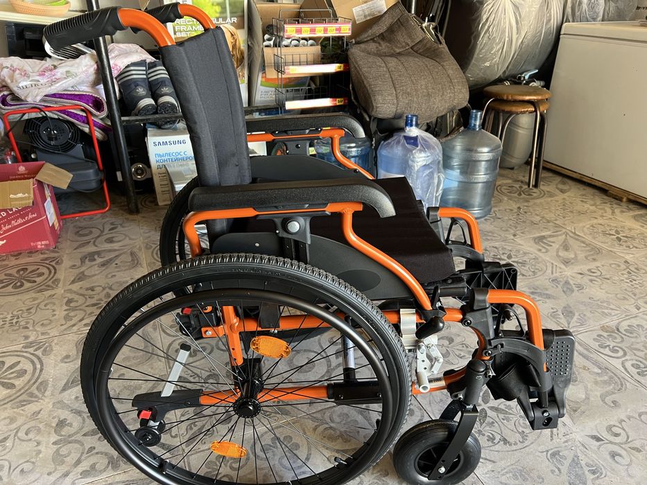 Инвалидная коляска