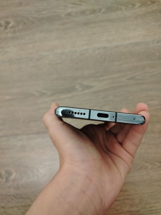 Huawei p50 pro 8/256, идеал состояние, стоит пленка