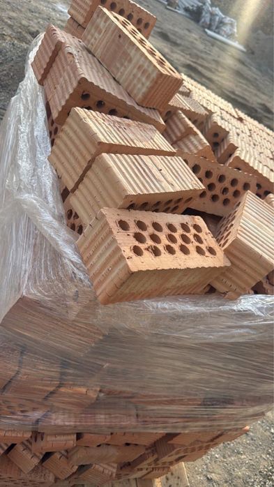 Кирпич полуторка