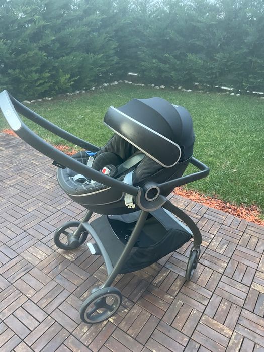 Set complet GB Goodbaby – cărucior + scoică auto + bază ISOFIX